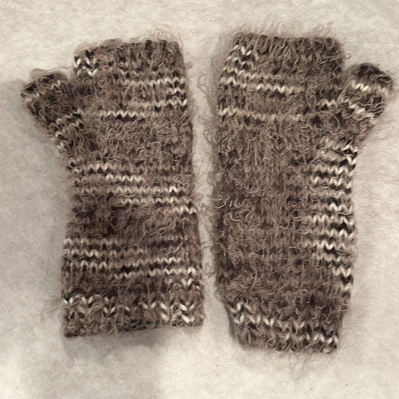 Fingerless mits - Picture 2 of 6